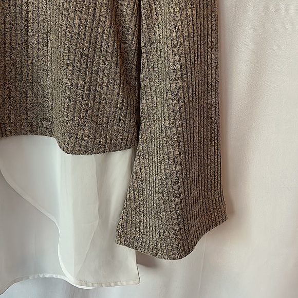 BCBGeneration Beige/White Bell Long Sleeve Sweater Shirt Top **Size S** - Picture 4 of 5